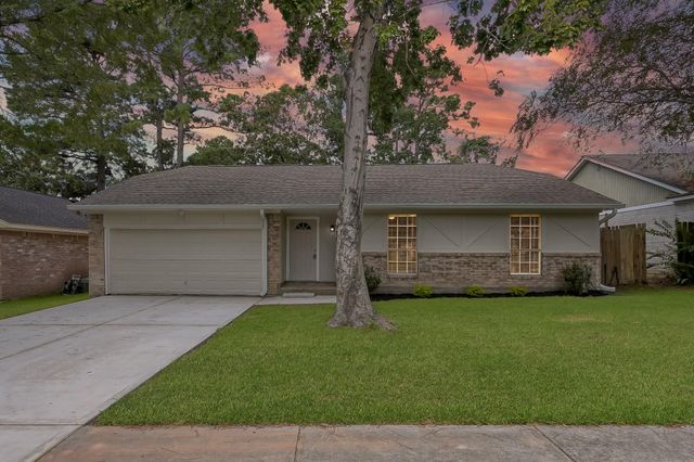 7 Ollerton Drive, Conroe, TX 77303