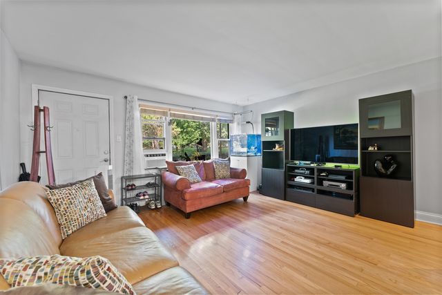 23 King Arthur Court 6, Northlake, IL 60164