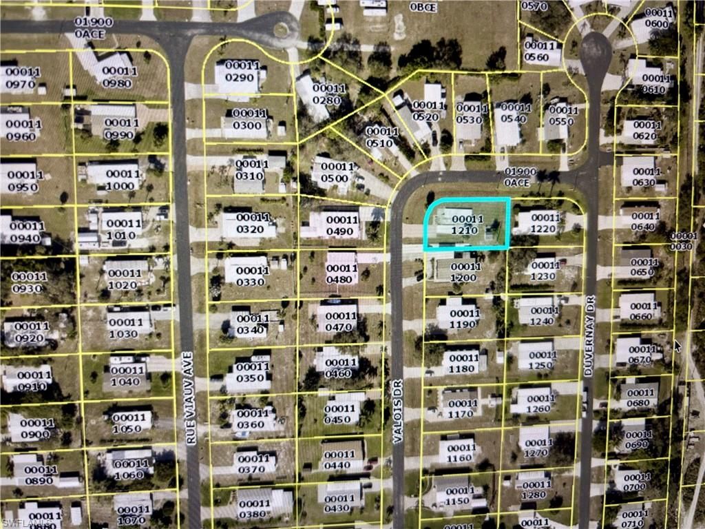 27341 Valois DR, BONITA SPRINGS, FL 34135 — exterior