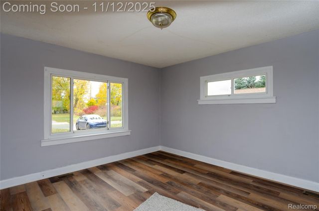 577 Peacock Avenue, Pontiac, MI 48340