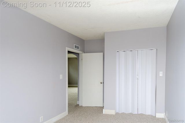 577 Peacock Avenue, Pontiac, MI 48340