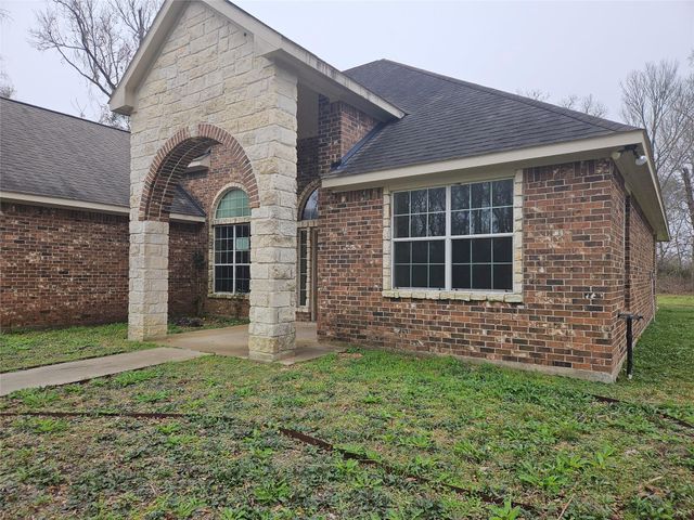 936 County Road 4923, Dayton, TX 77535