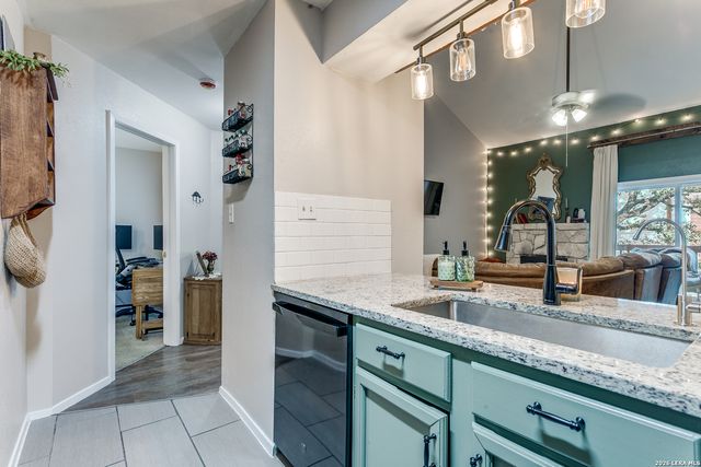 10527 Perrin Beitel Rd Apt C205, San Antonio, TX 78217