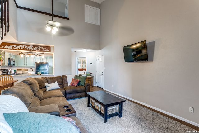 10527 Perrin Beitel Rd Apt C205, San Antonio, TX 78217