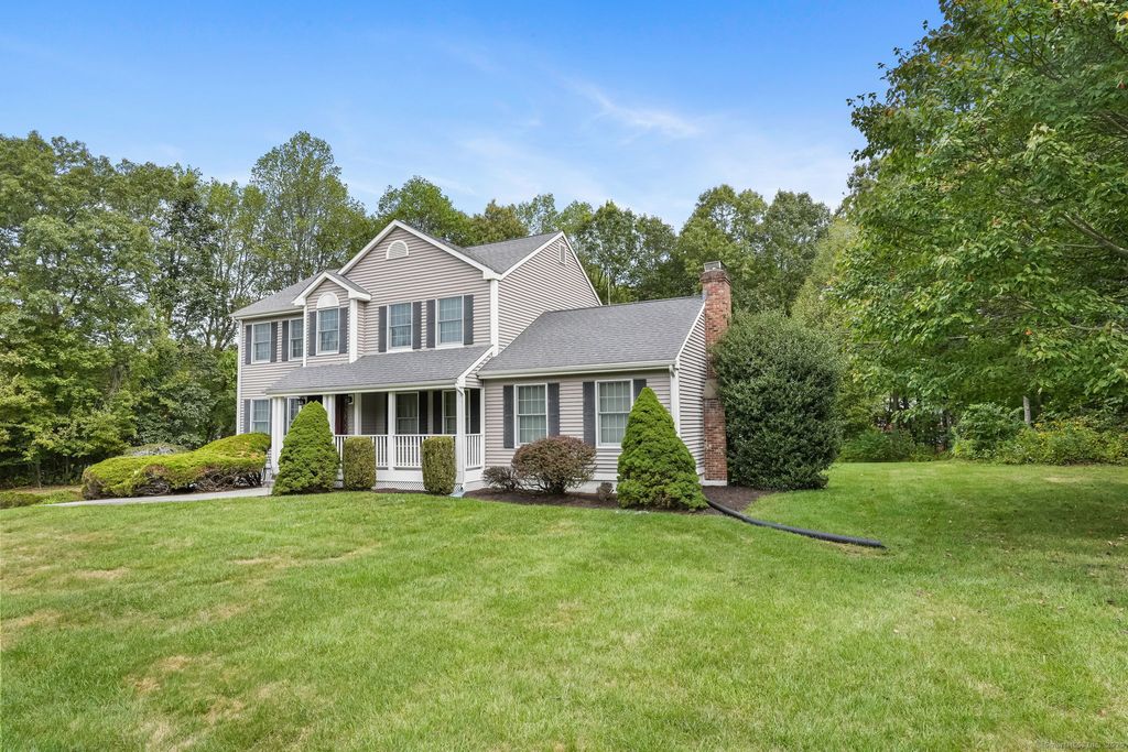17 Shari Drive, Seymour, CT 06483