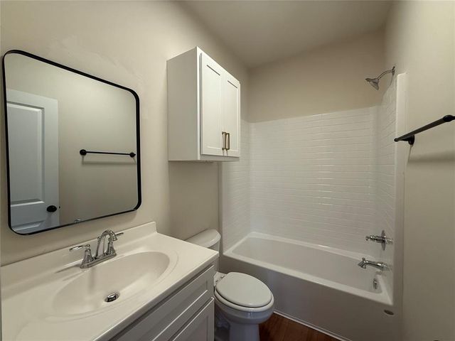 100 S. Walnut Street, Edmond, OK 73003
