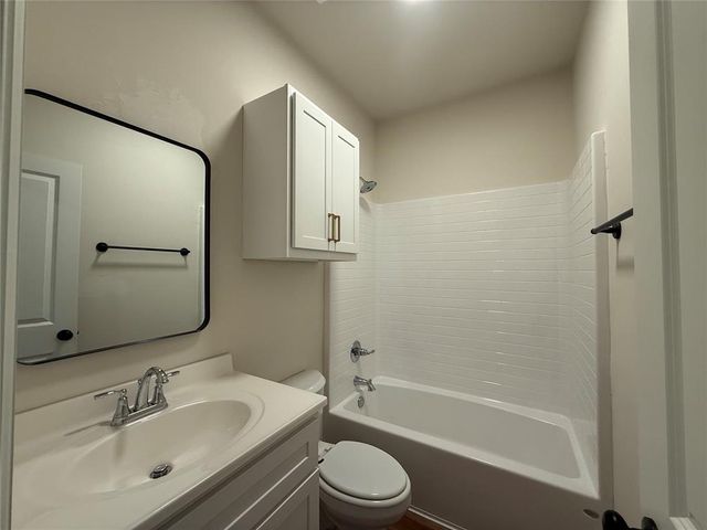 100 S. Walnut Street, Edmond, OK 73003