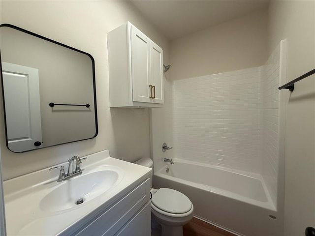 100 S. Walnut Street, Edmond, OK 73003