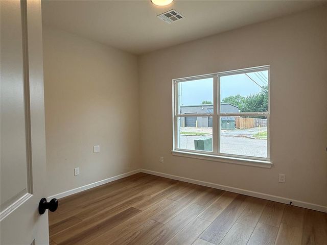 100 S. Walnut Street, Edmond, OK 73003