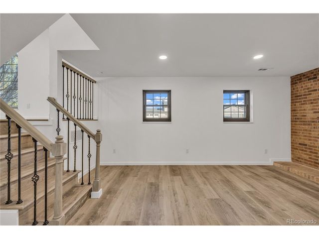 9409 Brentwood St, Broomfield, CO 80021