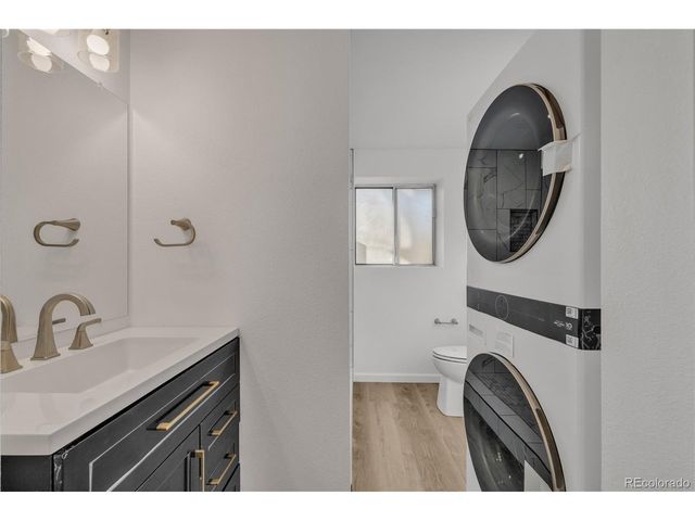 9409 Brentwood St, Broomfield, CO 80021