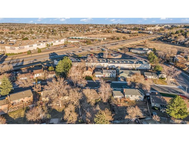 9409 Brentwood St, Broomfield, CO 80021