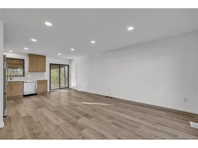 9409 Brentwood St, Broomfield, CO 80021