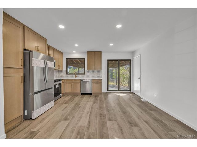 9409 Brentwood St, Broomfield, CO 80021