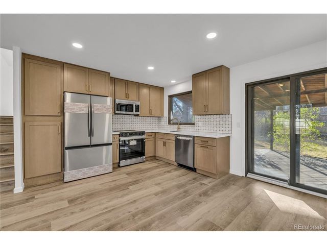9409 Brentwood St, Broomfield, CO 80021