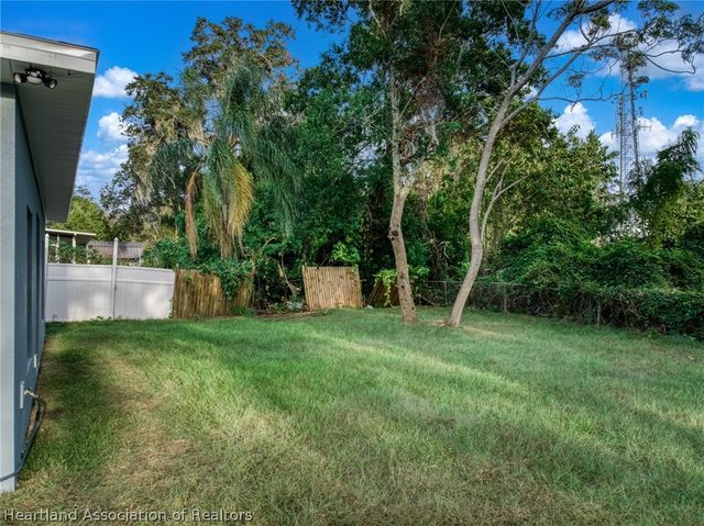 329 Hemlock Avenue, Sebring, FL 33870