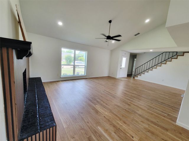 2317 Woodhollow Avenue, Mesquite, TX 75150