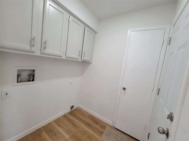 2317 Woodhollow Avenue, Mesquite, TX 75150