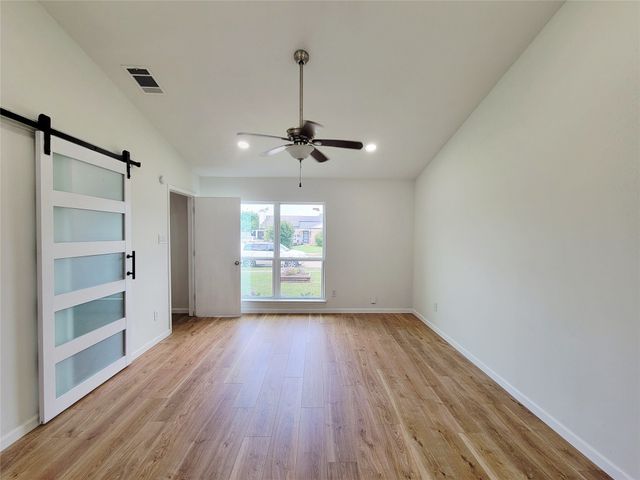 2317 Woodhollow Avenue, Mesquite, TX 75150