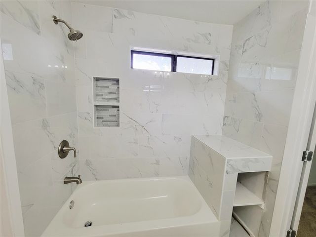 2317 Woodhollow Avenue, Mesquite, TX 75150