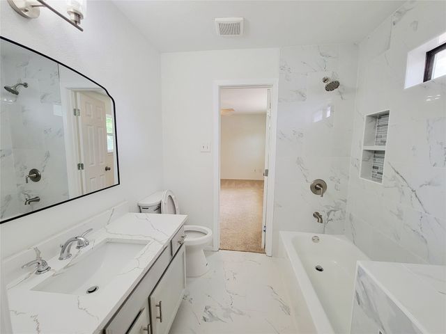 2317 Woodhollow Avenue, Mesquite, TX 75150