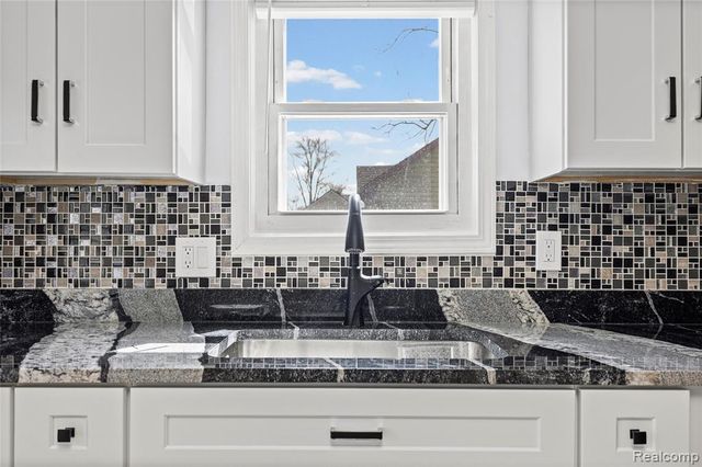 11340 Polk Street, Taylor, MI 48180