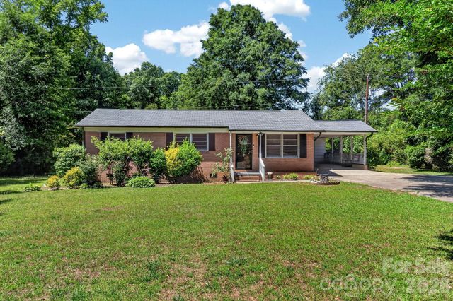 2644 Quiet Acres Road, Lancaster, SC 29720