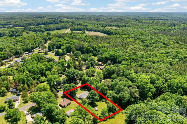 2644 Quiet Acres Road, Lancaster, SC 29720