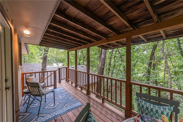 1146 N Eastwood Drive, Fayetteville, AR 72701