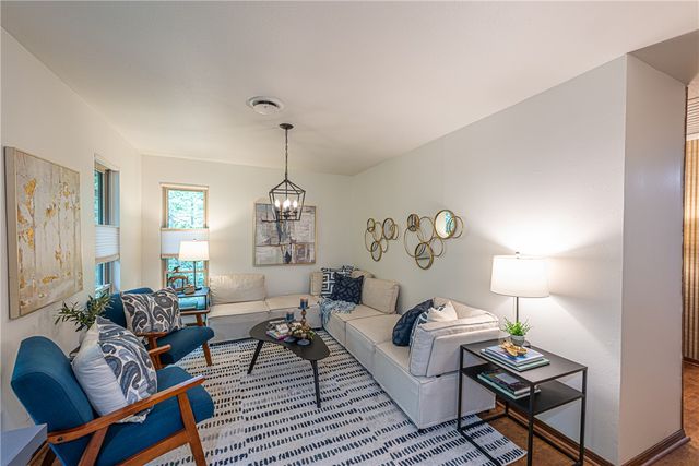 1146 N Eastwood Drive, Fayetteville, AR 72701