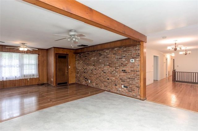 1060 Oakdale Drive SE, Smyrna, GA 30080