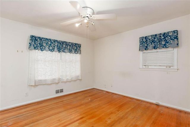 1060 Oakdale Drive SE, Smyrna, GA 30080