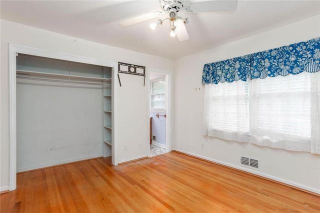 1060 Oakdale Drive SE, Smyrna, GA 30080
