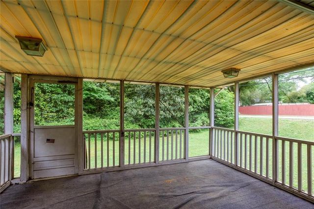 1060 Oakdale Drive SE, Smyrna, GA 30080