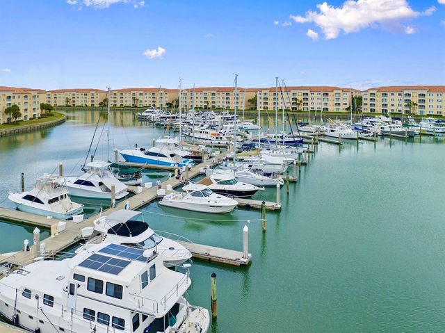 11 Harbour Isle Drive W 206, Fort Pierce, FL 34949