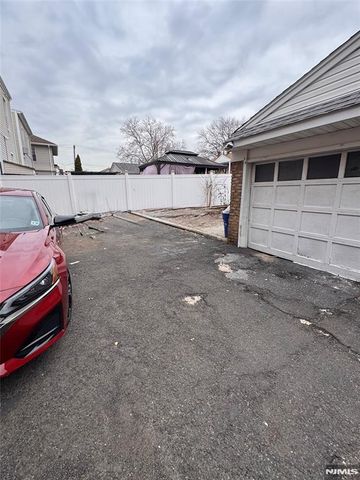 397 13th Street 2, Newark, NJ 07107