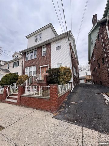 397 13th Street 2, Newark, NJ 07107