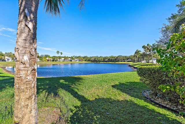 4789 Valencia Drive, Delray Beach, FL 33445