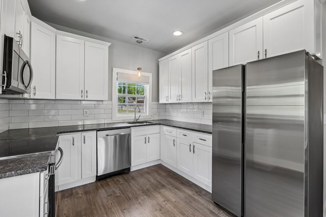 1617 Dr Db Todd Jr Blvd, Nashville, TN 37208