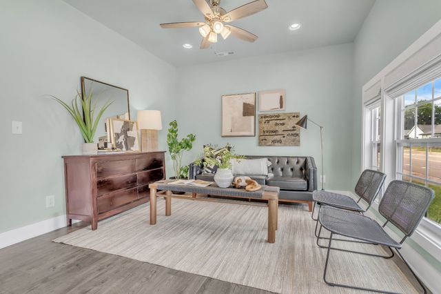 1617 Dr Db Todd Jr Blvd, Nashville, TN 37208