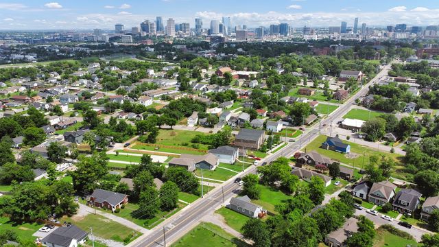 1617 Dr Db Todd Jr Blvd, Nashville, TN 37208