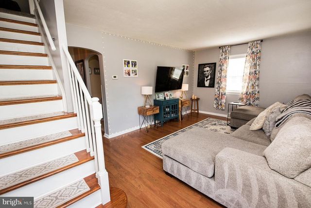 276 CLAMER, Ewing, NJ 08628