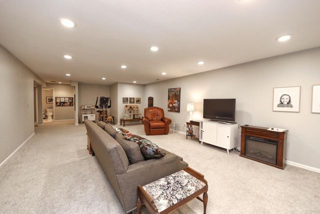 7219 Johnstown Road, Mount Vernon, OH 43050