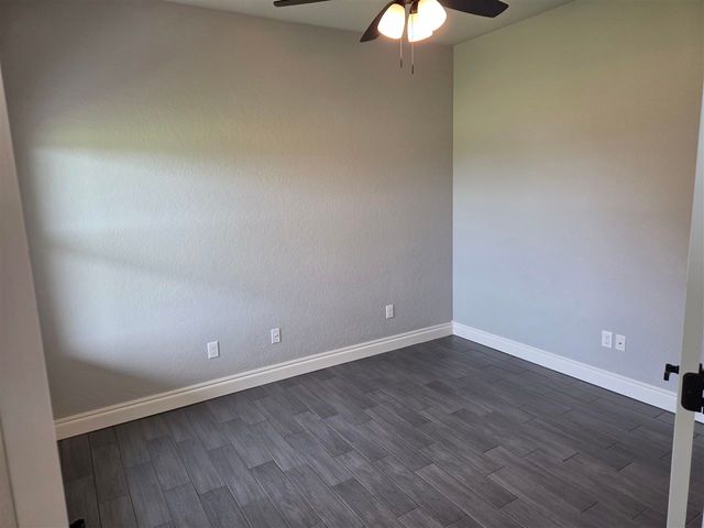 5976 NE Tadpole Dr, Elgin, OK 73538