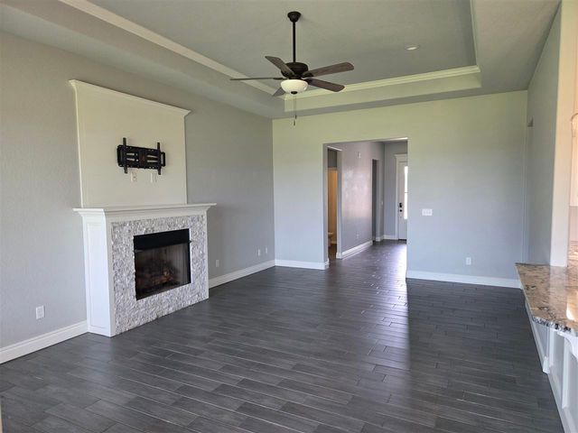 5976 NE Tadpole Dr, Elgin, OK 73538