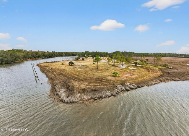 24616 Yacht Club Drive, Pass Christian, MS 39571