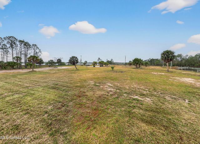 24616 Yacht Club Drive, Pass Christian, MS 39571