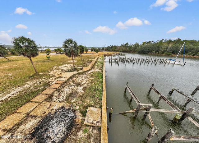 24616 Yacht Club Drive, Pass Christian, MS 39571