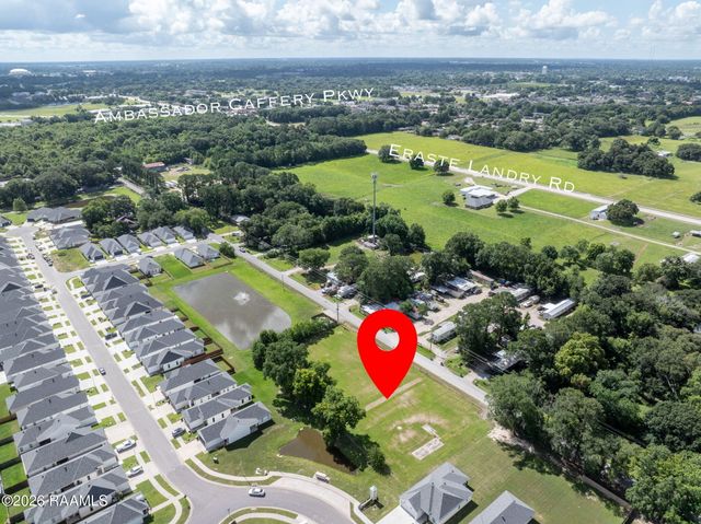 113 Des Jacques Road, Lafayette, LA 70506