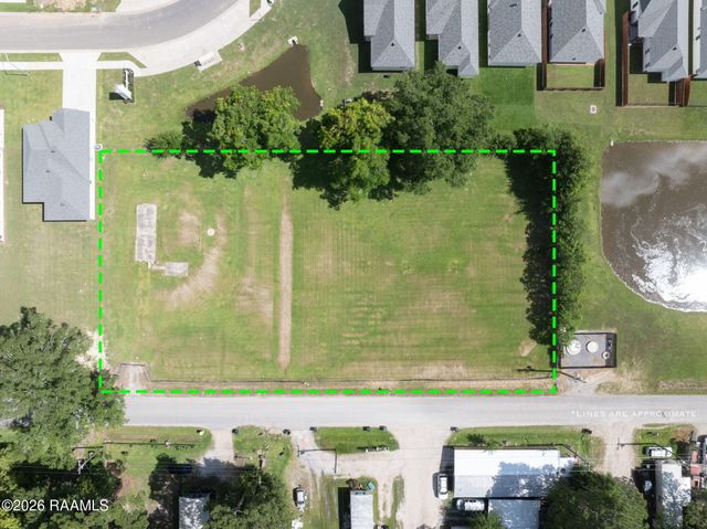 113 Des Jacques Road, Lafayette, LA 70506